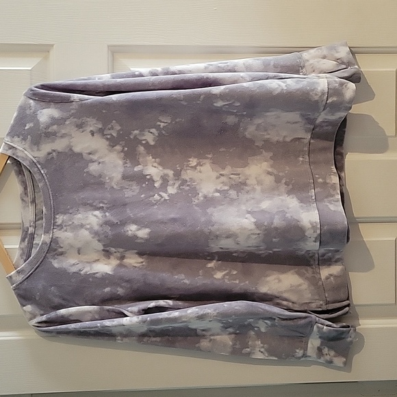 Cuddl Duds Petite Soft Velour long sleeved sleep top - Picture 3 of 6